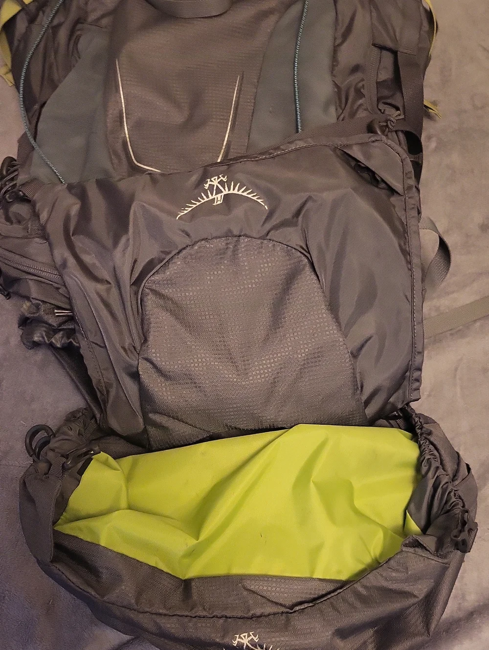 Osprey Atmos AG 65 Backpack